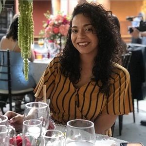 Meet your Posher, Adriana